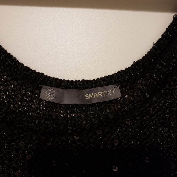 3/$30 💎 Ladies Black Sparkly Sheer Top - Picture 2 of 4